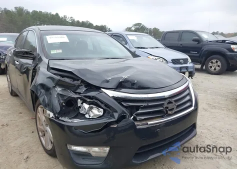 2013 Nissan Altima 2.5 Sv z USA, uszkodzony, nr VIN 1N4AL3AP4DC146369